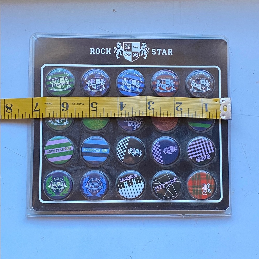 Rockstar Games promotional button set. Unopened. - Picture 3 of 4